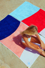 Load image into Gallery viewer, Premium Connectable Beach Towel Berry
