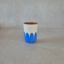 Load image into Gallery viewer, Espressobecher Säulen blau
