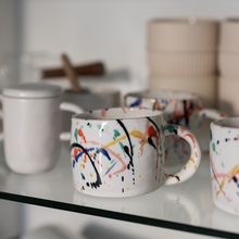 Lade das Bild in den Galerie-Viewer, Kaffeetasse Artsy
