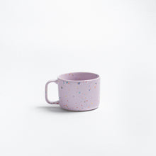 Lade das Bild in den Galerie-Viewer, Extragrosse Tasse Konfetti lilac
