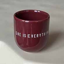 Charger l&#39;image dans la galerie, Glossy Cup She is everything
